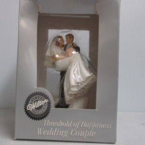 Wedding cake topper